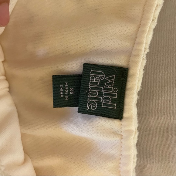 Wild Fable bodysuit: size xs (can fit small as well!) - Picture 5 of 6